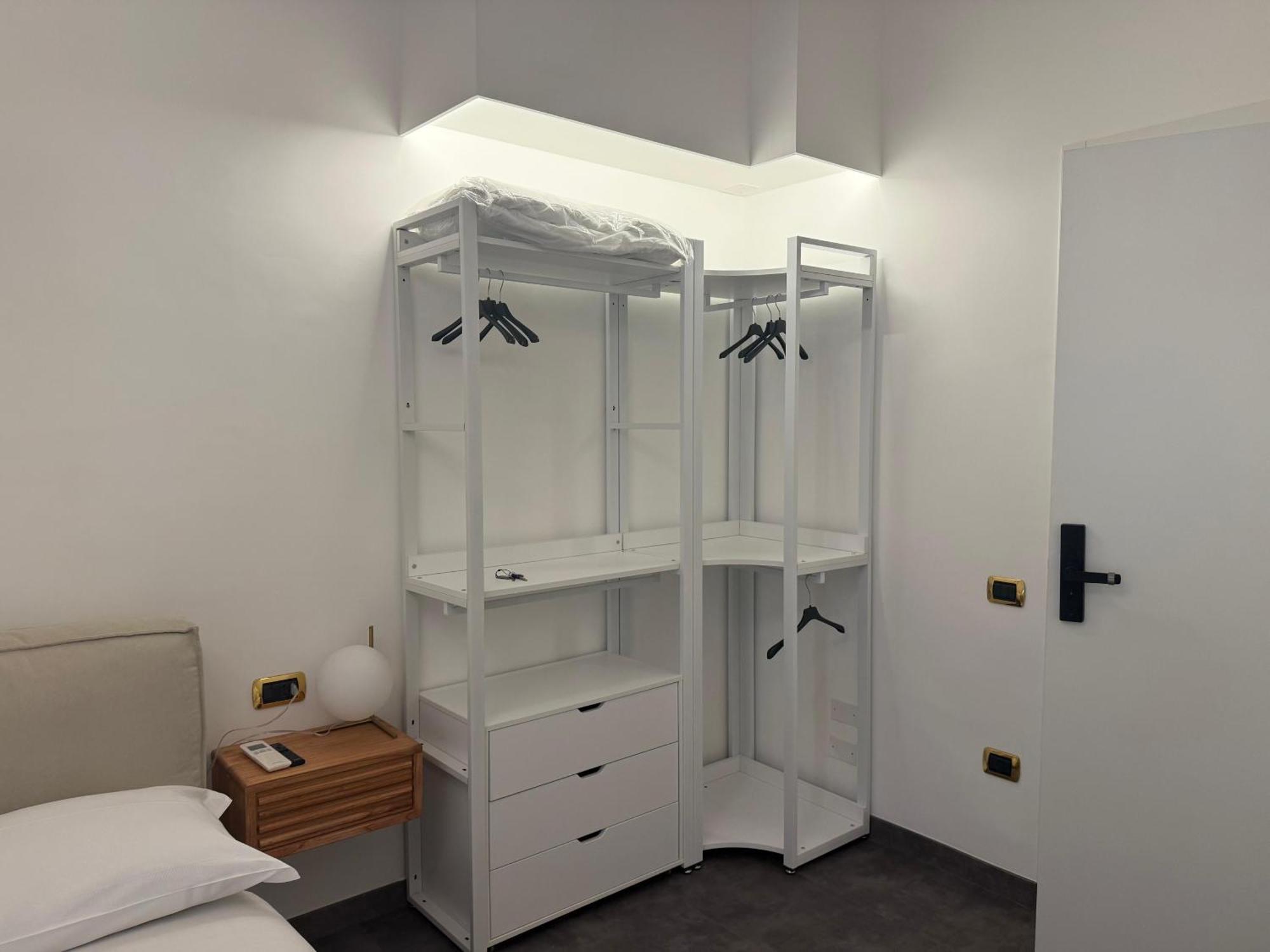 Holiday Guesthouse Salerno Ngoại thất bức ảnh